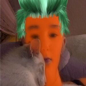 Meet your Posher, Olivia